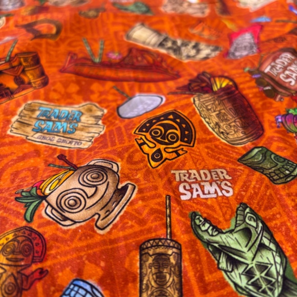 Disney Parks Trader Sam's Inspired Tahiti Gil Adult Aloha Shirt Size XL - Picture 2 of 5